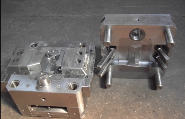 压铸生产模具损坏的原因及预防措施